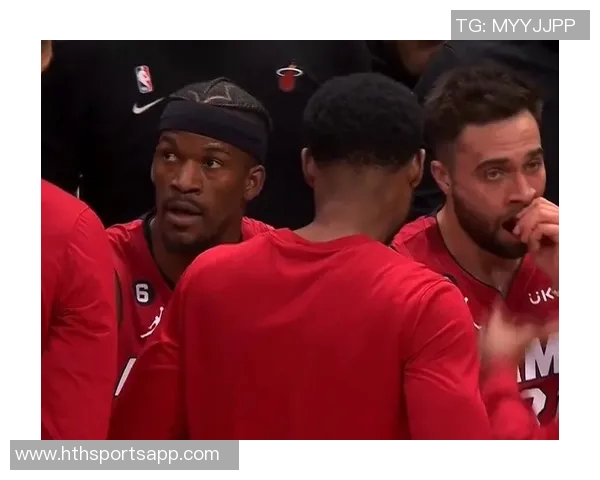 杨毅分析老詹在热火的权威地位斯波需看其脸色莱利则不以此为然 杨毅分析老詹在热火的权威地位斯波需看其脸色莱利则不以此为然