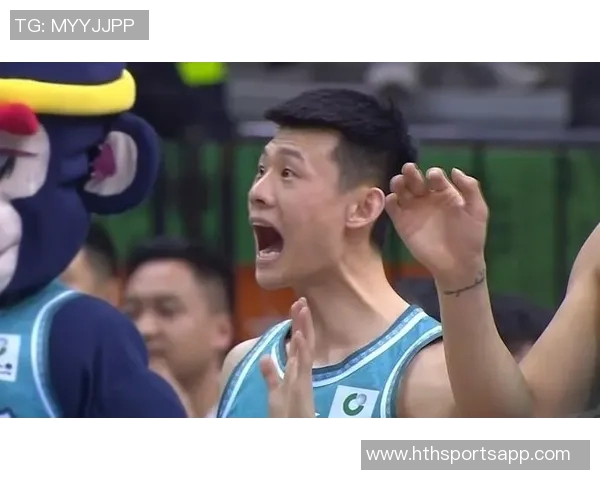 山东男篮热身赛惜败美国肯塔基传奇队陶汉林王岚嵚表现抢眼