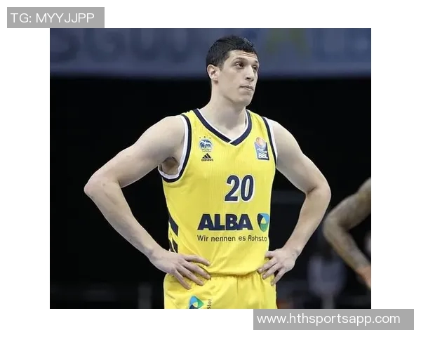 神射手丰泰基奥半场8分钟狂轰14分4三分助力球队逆转胜利 神射手丰泰基奥半场8分钟狂轰14分4三分助力球队逆转胜利